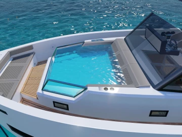 De Antonio Yachts presents its new model D50: A 50 feet with Jacuzzi in the bow